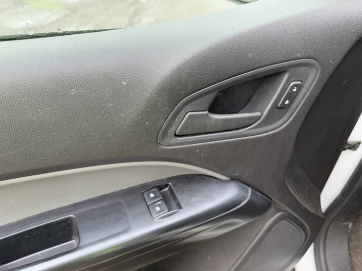 2016-chevrolet-colorado-image-24