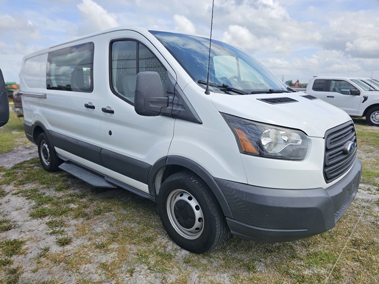 2018-ford-transit-image-2