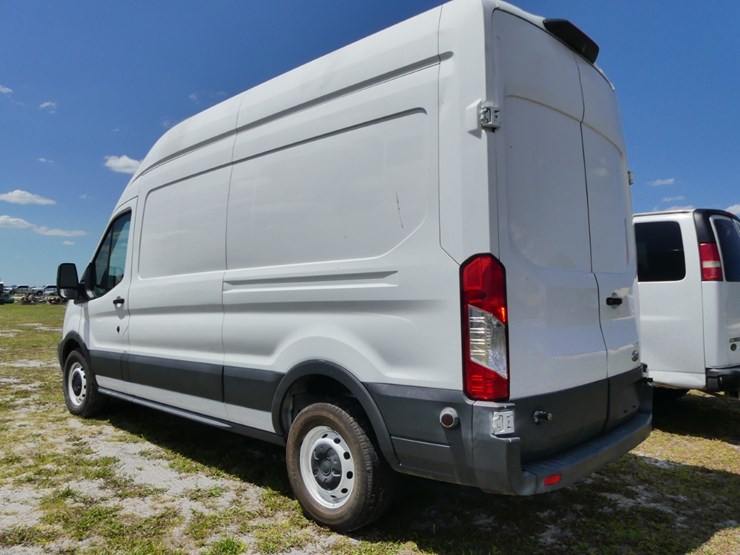 2018-ford-transit-image-4