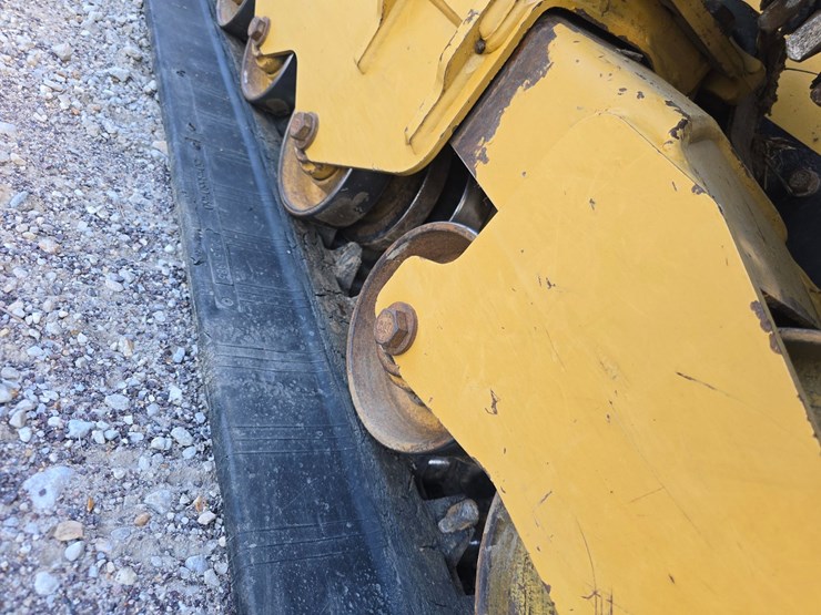 2023-caterpillar-299d3-xe-image-33