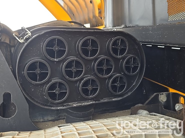 2017-jcb-510-56-image-53