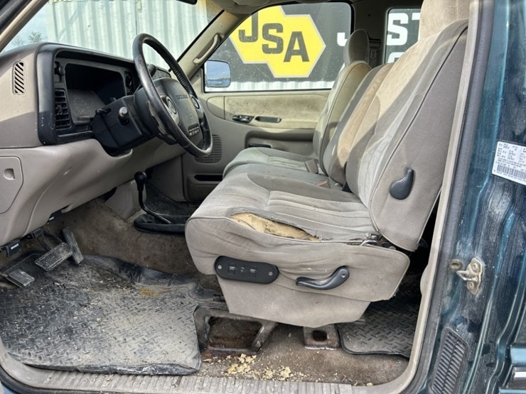 1996-dodge-ram-1500-image-14