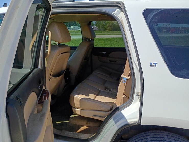 2008-chevrolet-tahoe-image-60