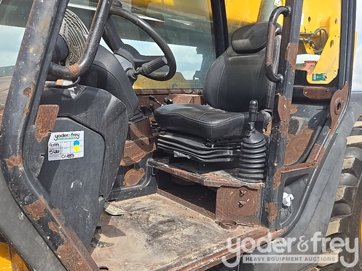 2017-jcb-510-56-image-66