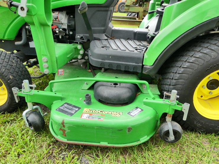 john-deere-1023e-image-8