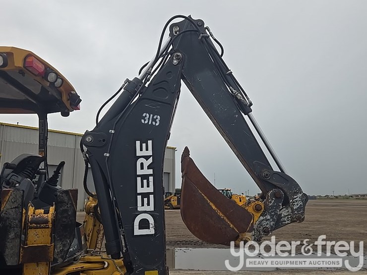 2018-deere-310l-image-42