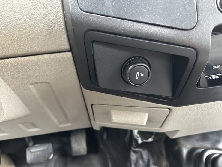 2008-ford-f450-xl-sd-image-24