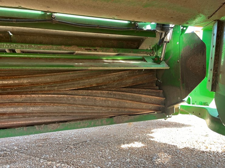 2023-john-deere-w235r-image-16