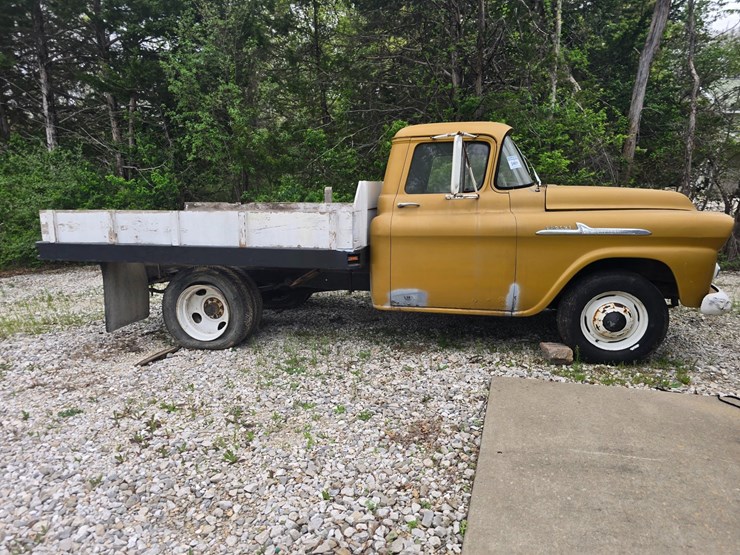 1958-chevrolet-apache-image-18