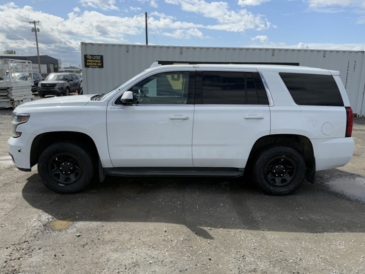2016-chevrolet-tahoe-image-7