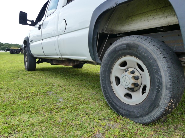 2006-chevrolet-2500hd-image-6