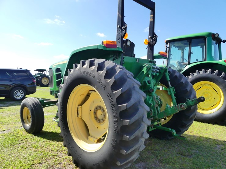 john-deere-6115d-image-4
