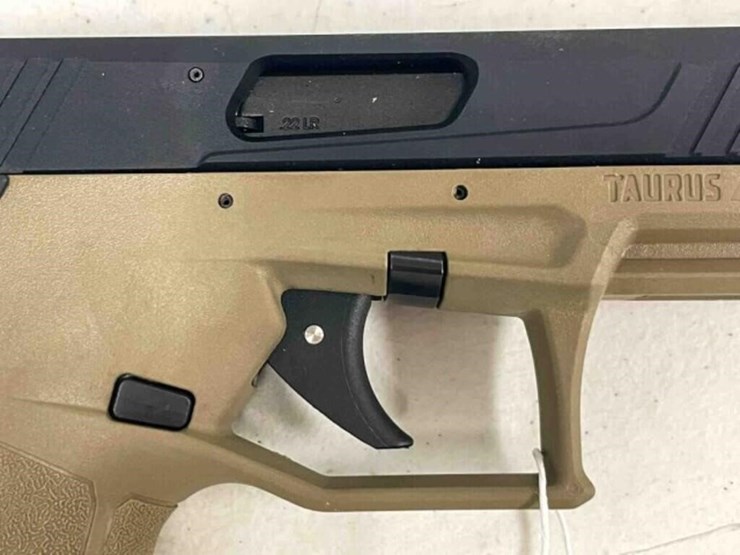 taurus-pistol-image-3
