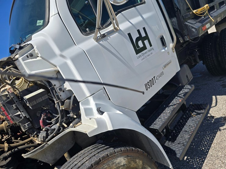 2009-sterling-acterra-image-37