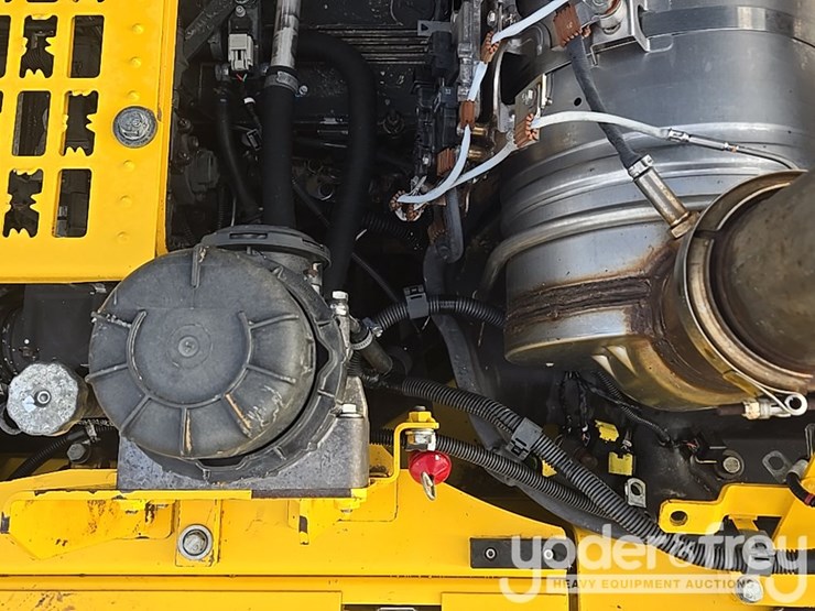 2020-komatsu-pc360-lc-11-image-65