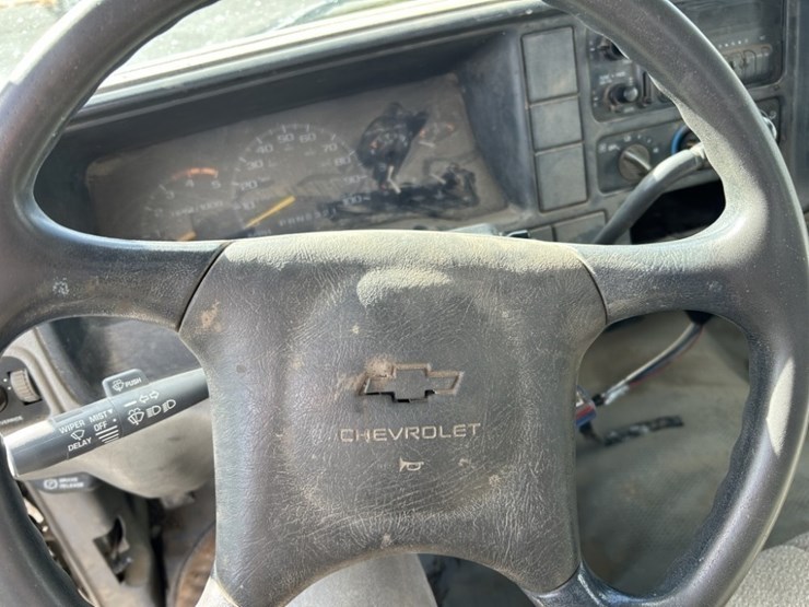 1997-chevrolet-3500-image-22