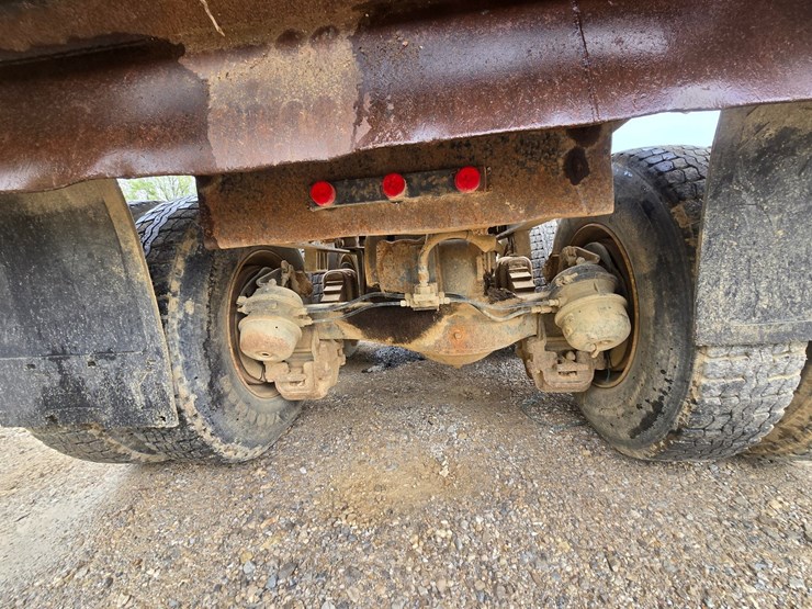 1996-mack-rd690s-image-81