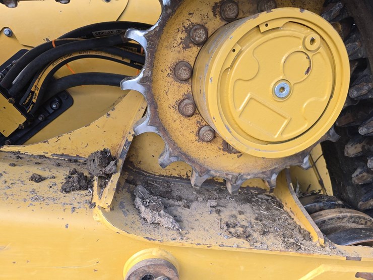 2023-caterpillar-299d3-xe-image-42