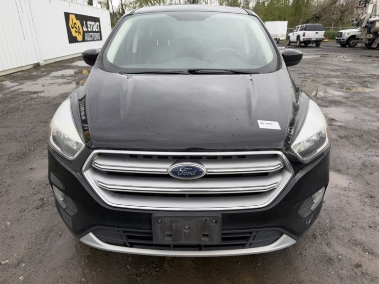 2017-ford-escape-image-8