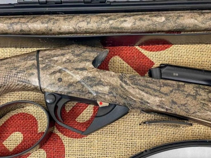 benelli-shotgun-image-6