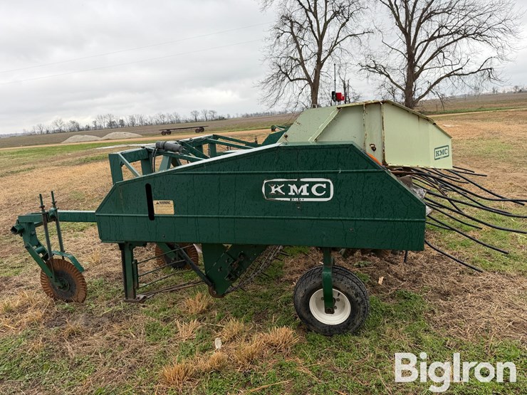 2012-kmc-6-30-peanut-digger-image-8