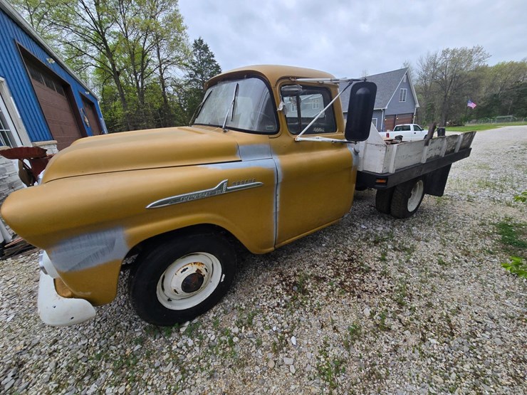 1958-chevrolet-apache-image-4