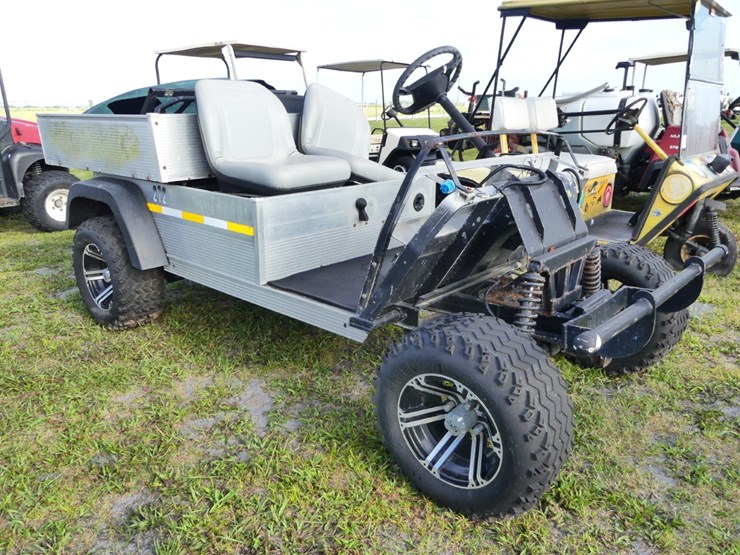 club-car-turf-2-image-2