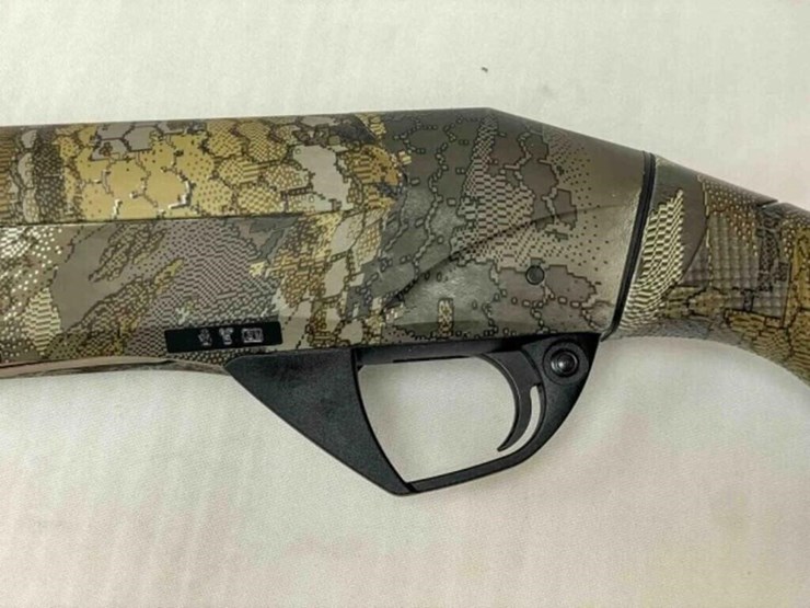 benelli-shotgun-image-16