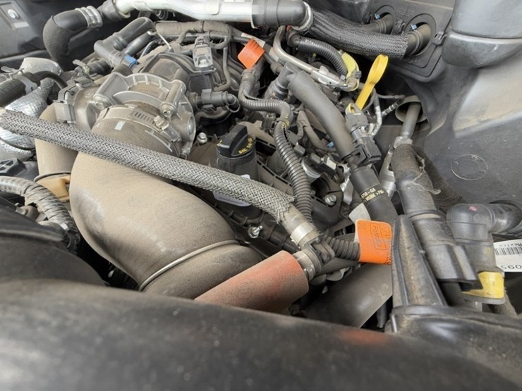 2020-ford-explorer-image-10