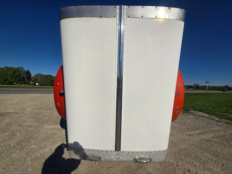 1987-peterbilt-379-image-50