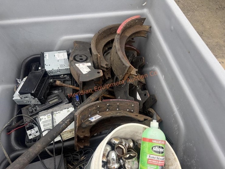 tote-asst.-truck-&-equip.-image-5