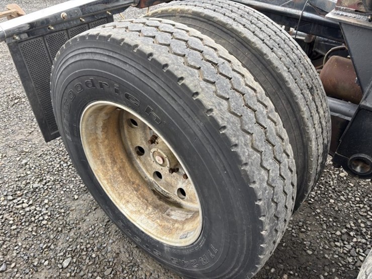 1996-alpine-t/a-long-log-trailer-image-9