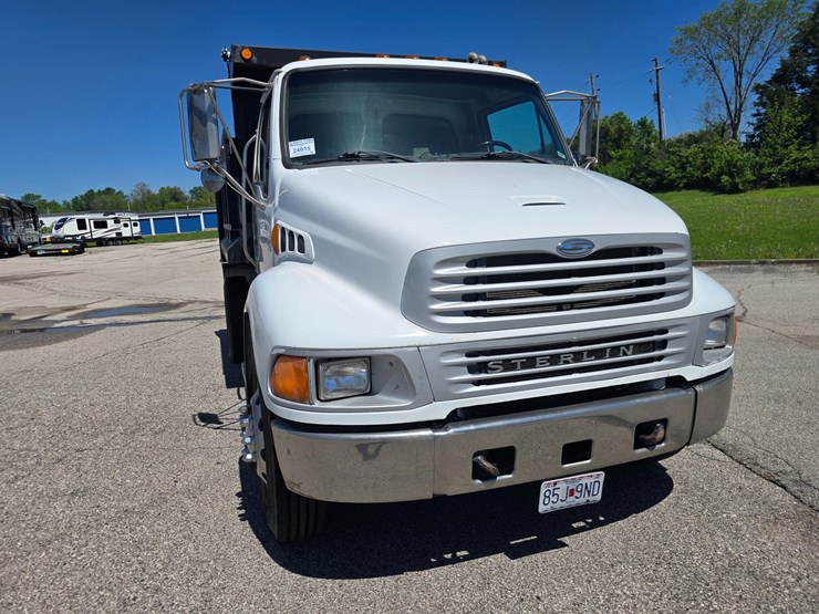 2009-sterling-acterra-image-26