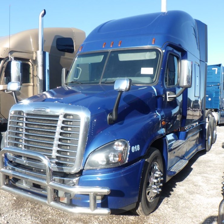 2020 FREIGHTLINER CASCADIA 125