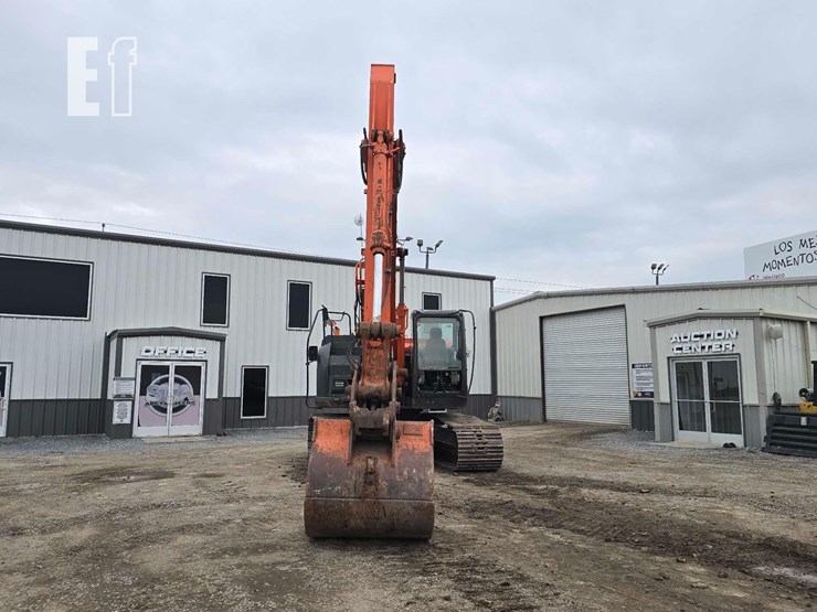 2014-hitachi-zx245us-lc-5n-image-7