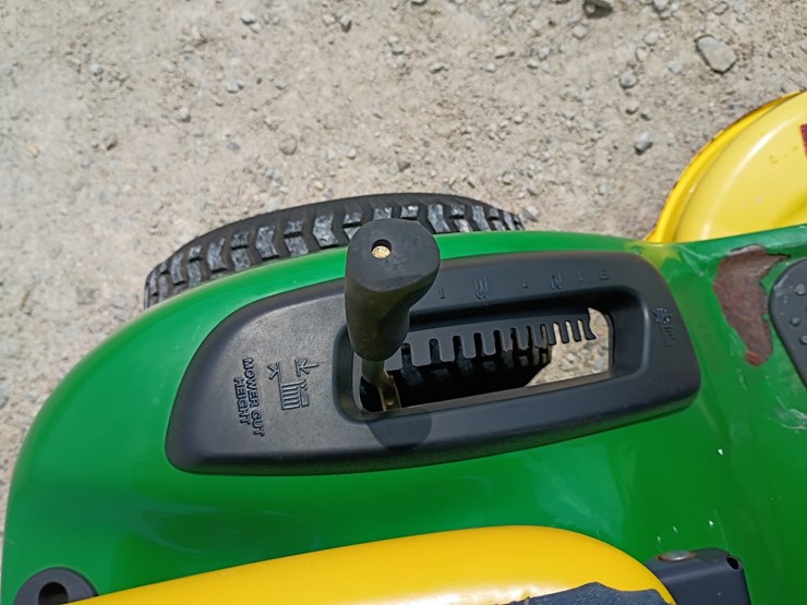 john-deere-d100-image-23