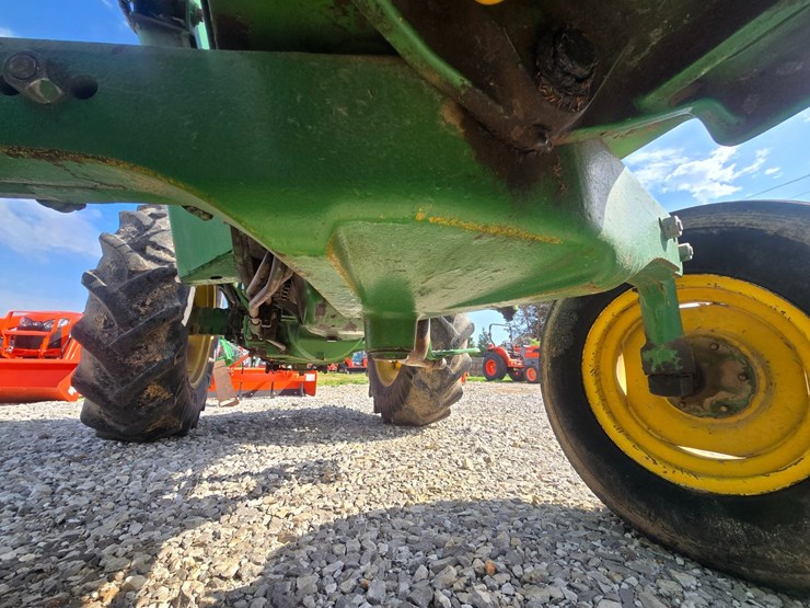 john-deere-2155-image-16
