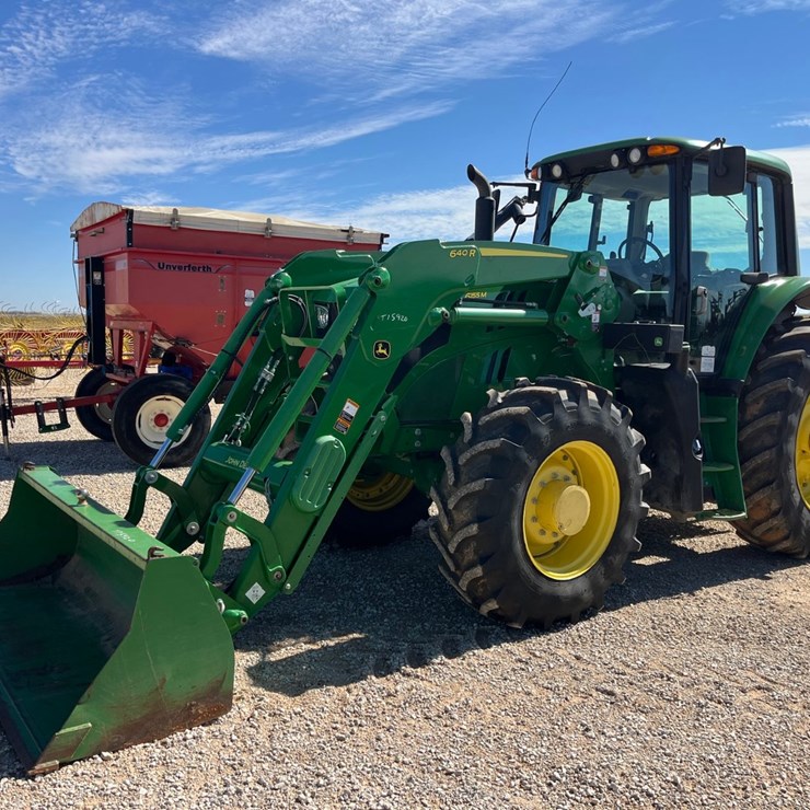 2018 JOHN DEERE 6155M