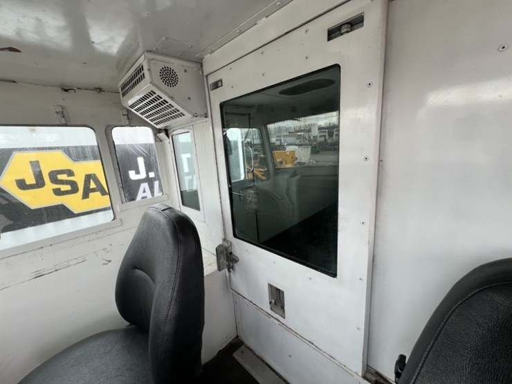 1992-ford-f700-image-21