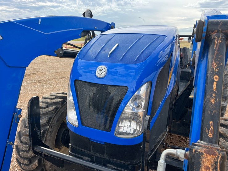 new-holland-workmaster-120-image-4