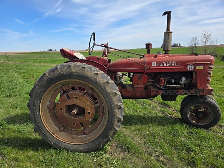 #581-•-farmall-h-tractor-image-8