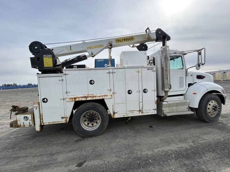 2017-peterbilt-337-image-6