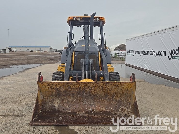 2018-deere-310l-image-8