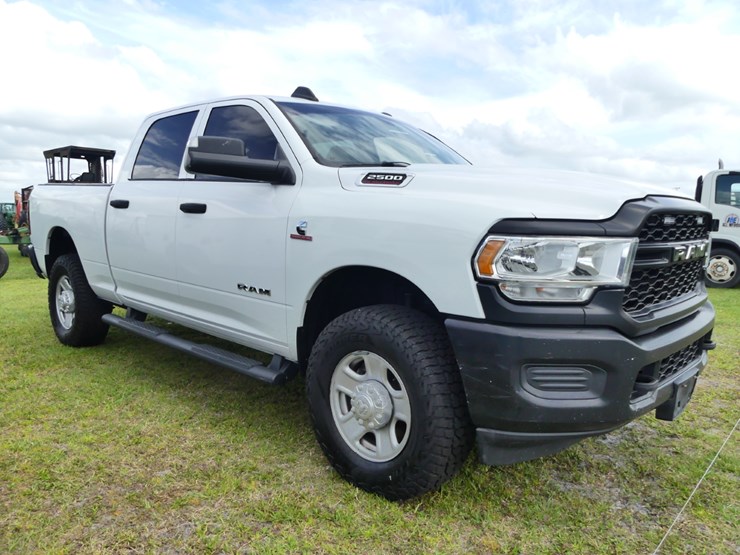 2019-ram-2500-hd-image-2