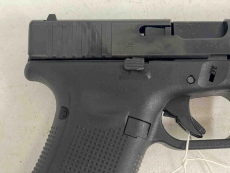 glock-pistol-image-2