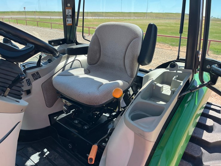 2021-john-deere-4052r-image-15