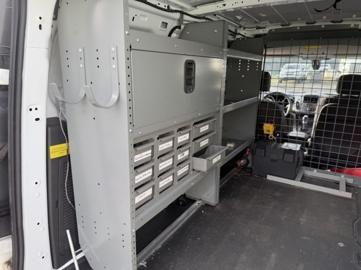 2016-ford-transit-connect-image-21