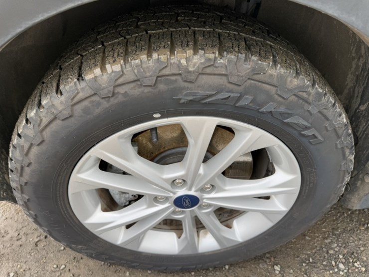 2019-ford-escape-se-image-15