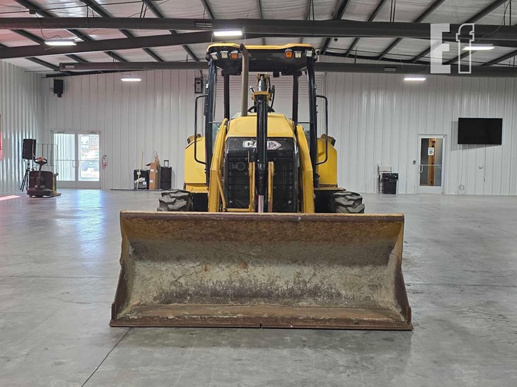 2021-caterpillar-420-image-7