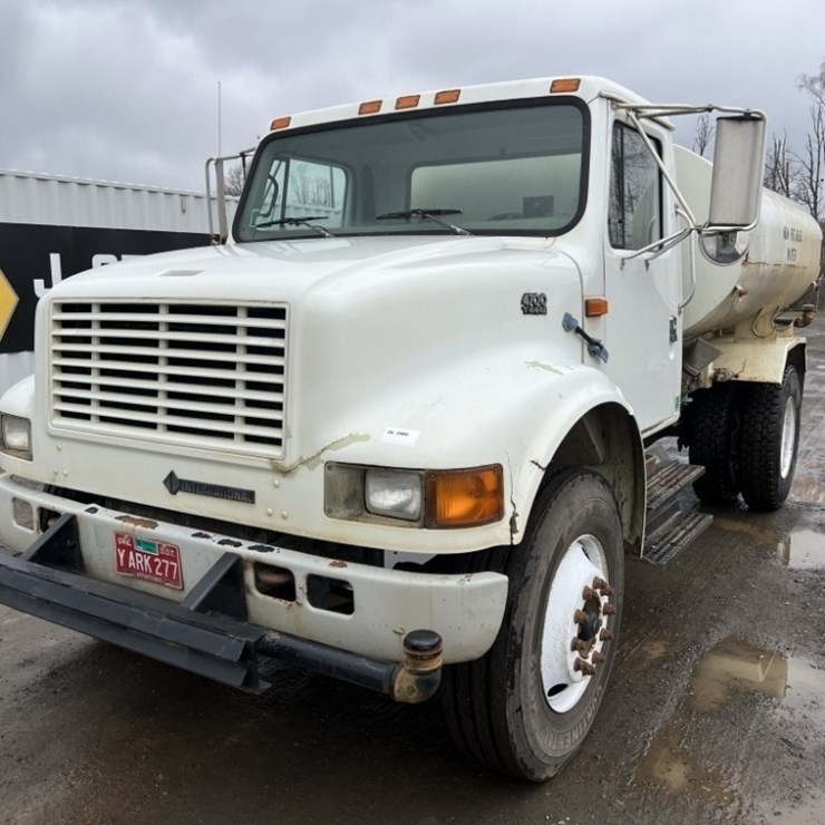 2000 INTERNATIONAL 4700